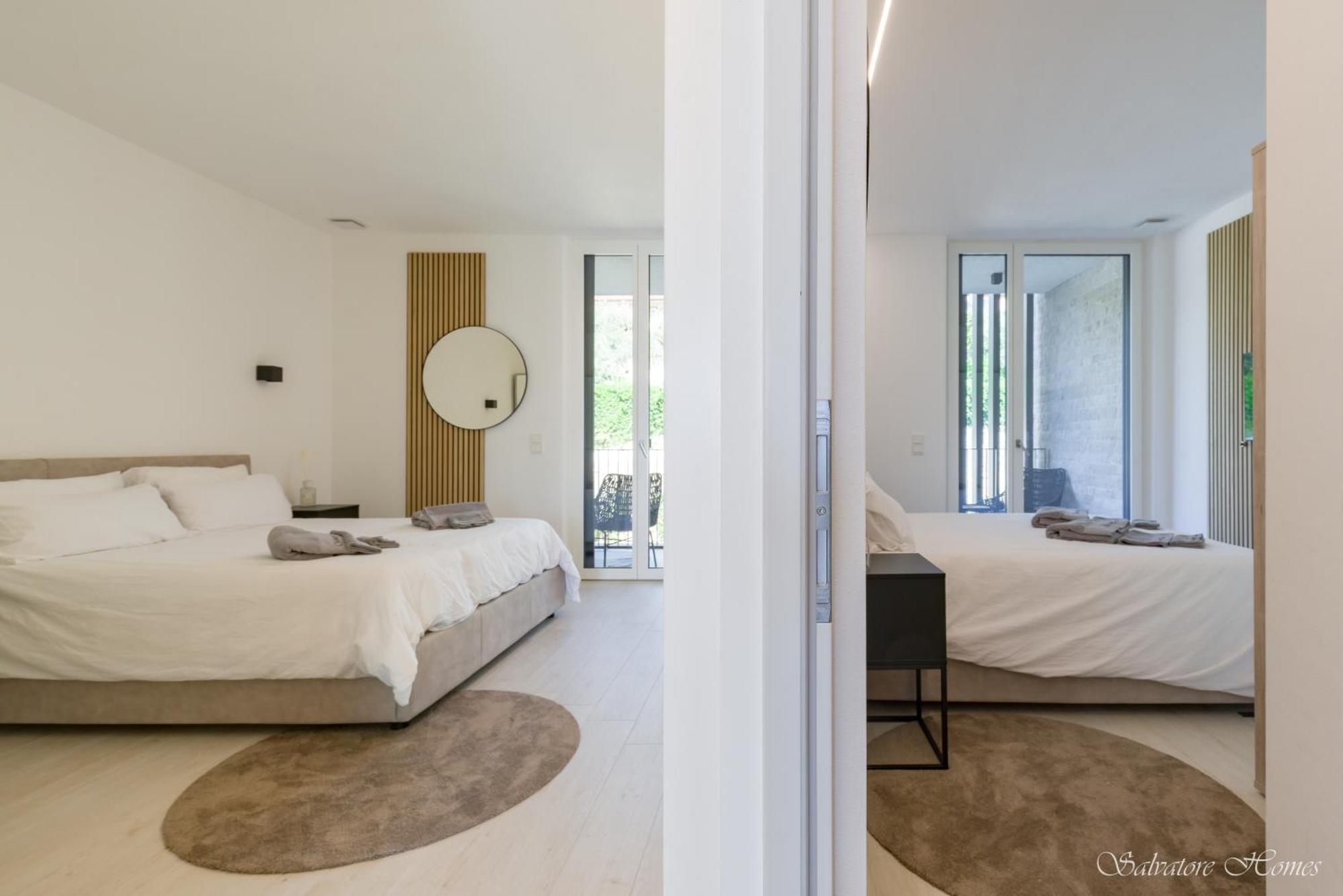 Salvatorehomes - Luxurious Dreamview Waterfront Apartment In Torri Del Benaco With Pool - Casa Azura - A 5 Star Luxury Collection At Lake Garda Exterior photo